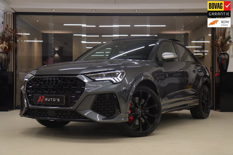 Foto van Audi RSQ3
