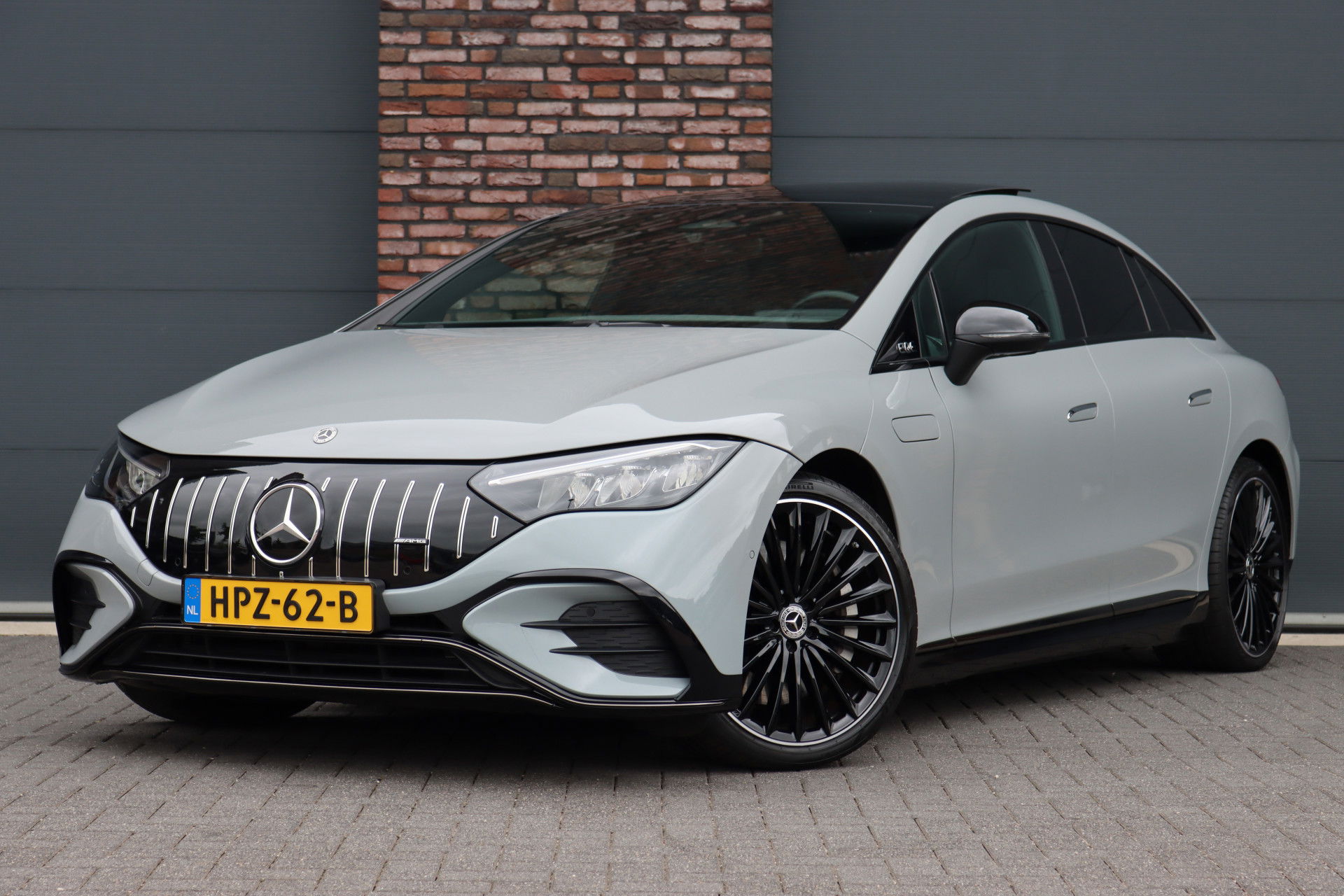 Foto van Mercedes-Benz EQE