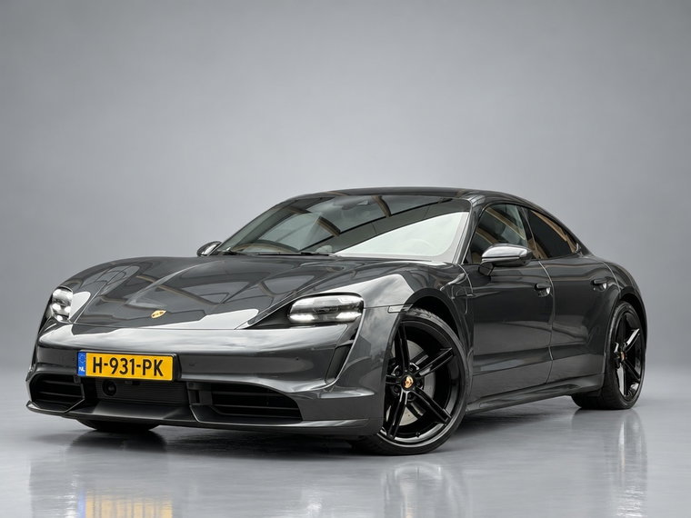 Foto van Porsche Taycan