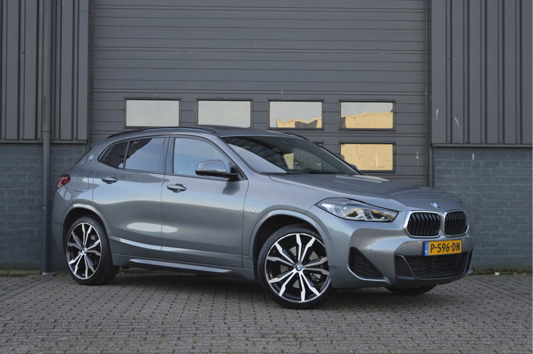 BMW X2 foto 1