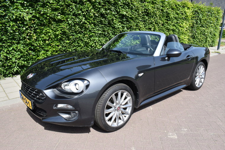 Fiat 124 Spider