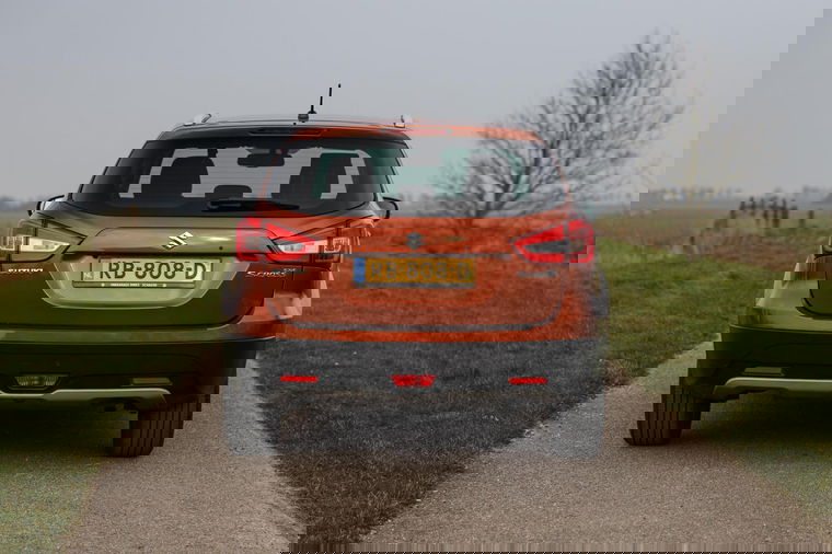 Suzuki S-Cross