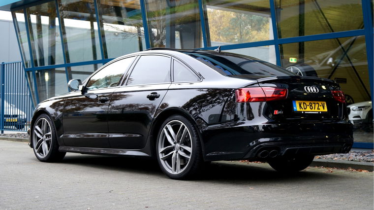 Audi S6