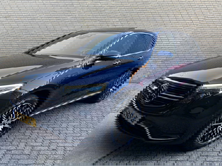 Foto van Mercedes-Benz EQC