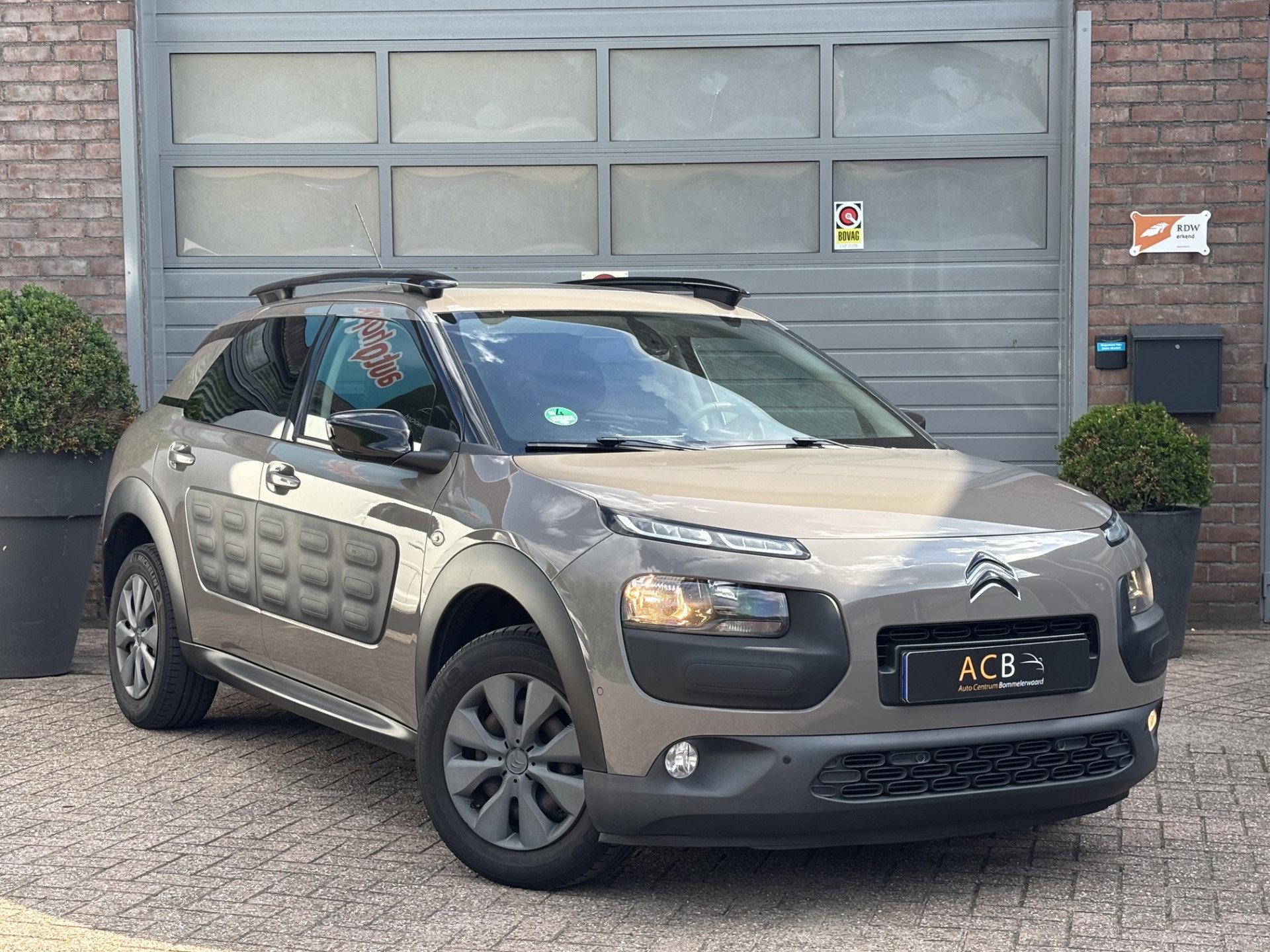 Foto van Citroën C4 Cactus