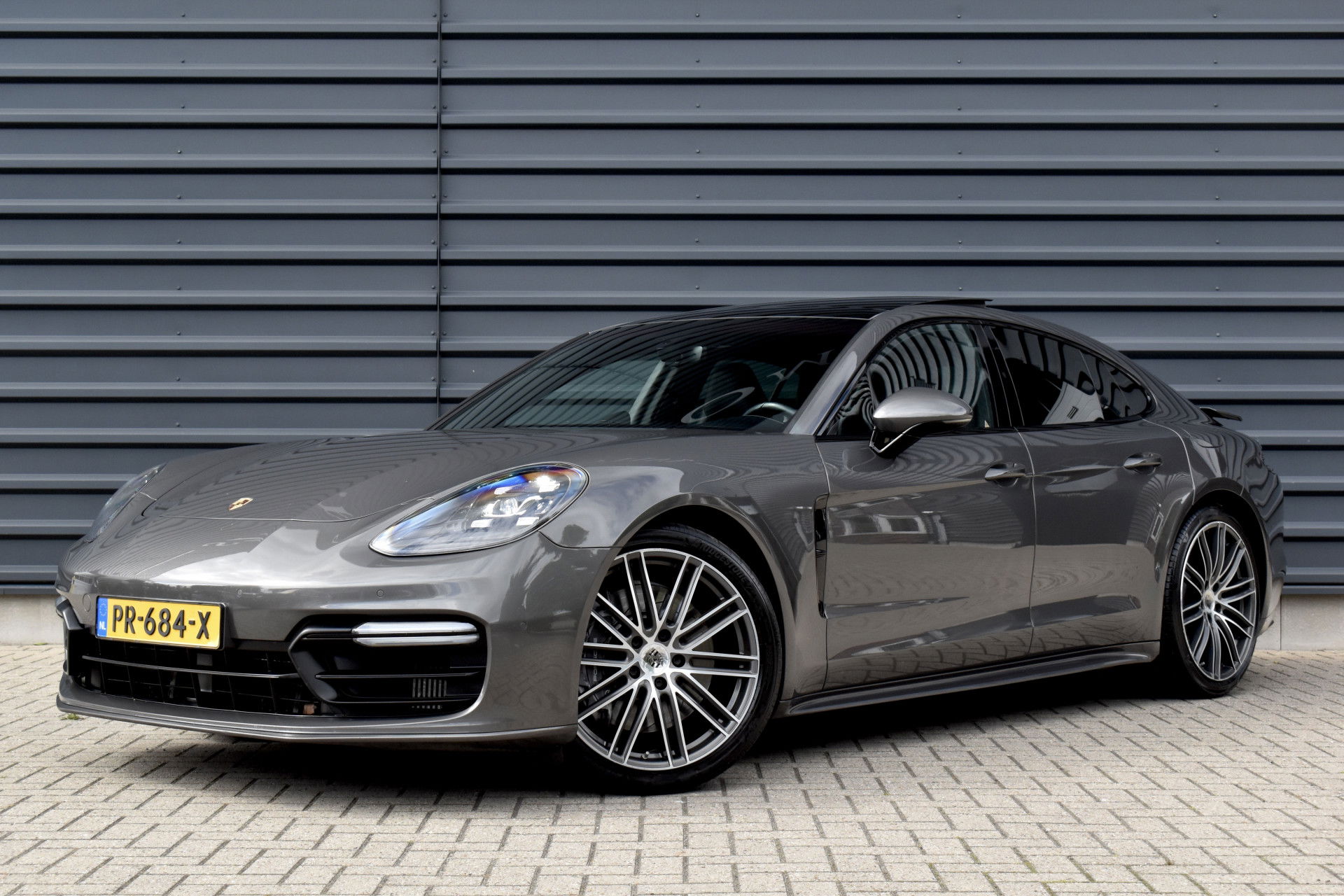 Foto van Porsche Panamera