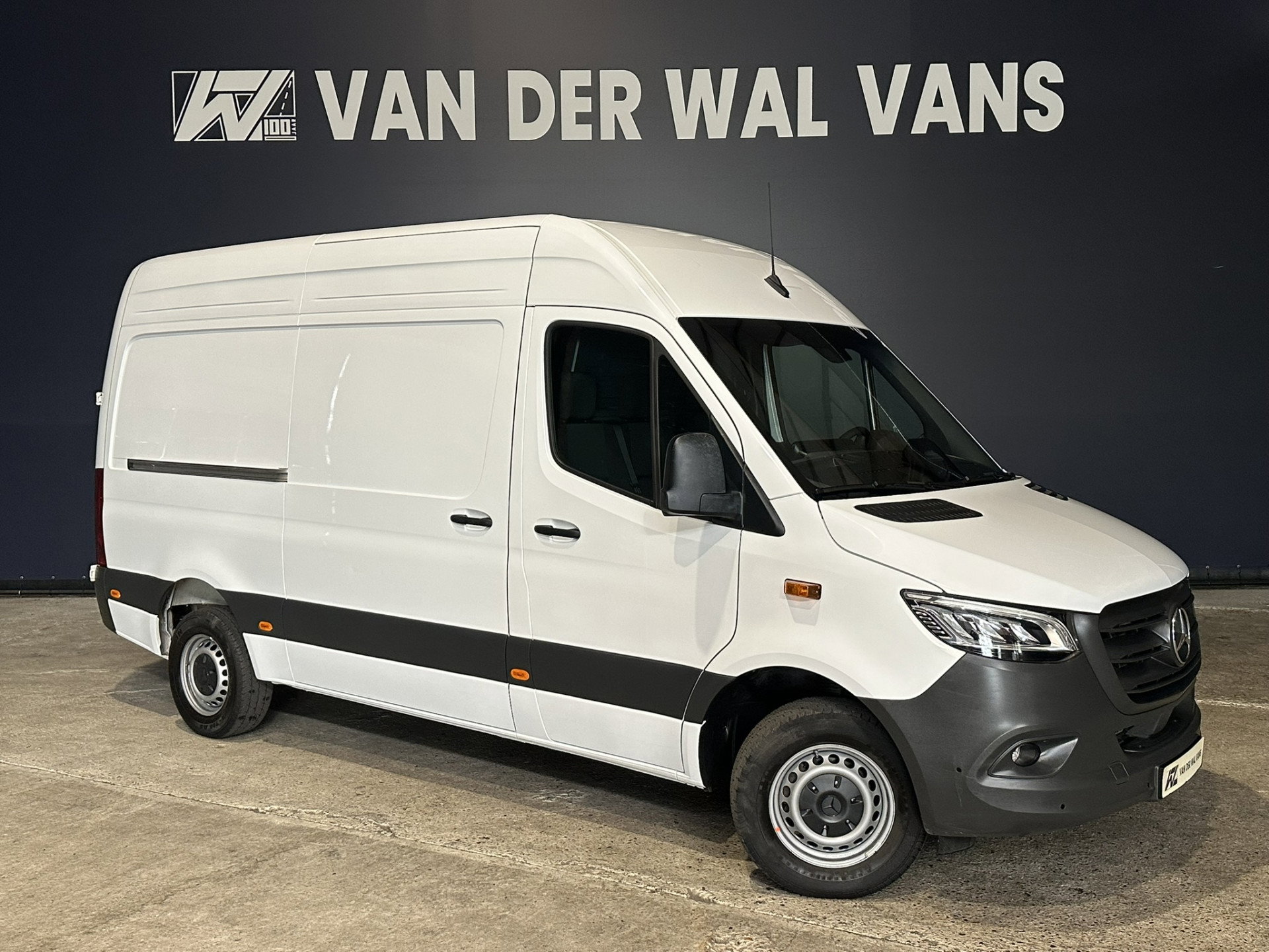 Mercedes-Benz Sprinter 317 CDI 170pk 9G-Tronic Automaat L2H2 Euro6 Airco | Camera | Navigatie | LED | Cruisecontrol