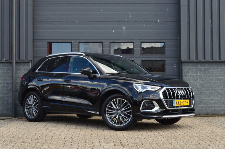Audi Q3 foto 1