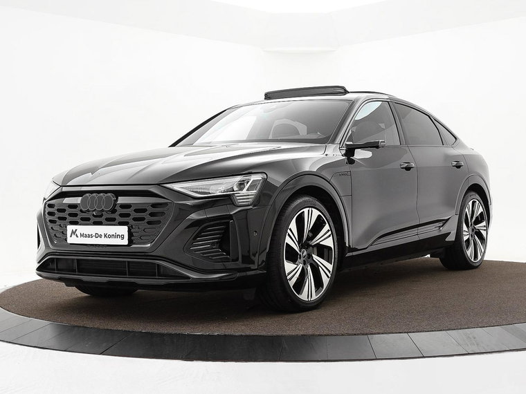 Foto van Audi Q8 Sportback e-tron
