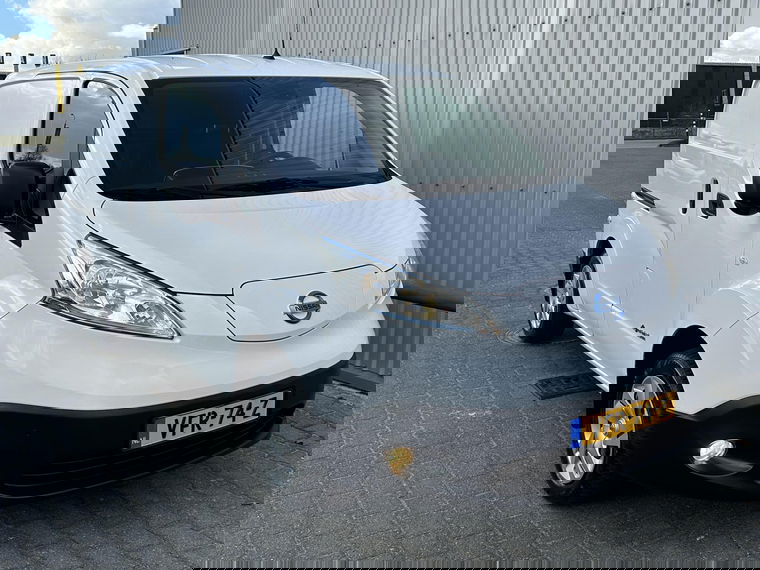Nissan E-NV200