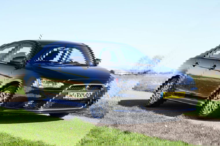 Mitsubishi Lancer