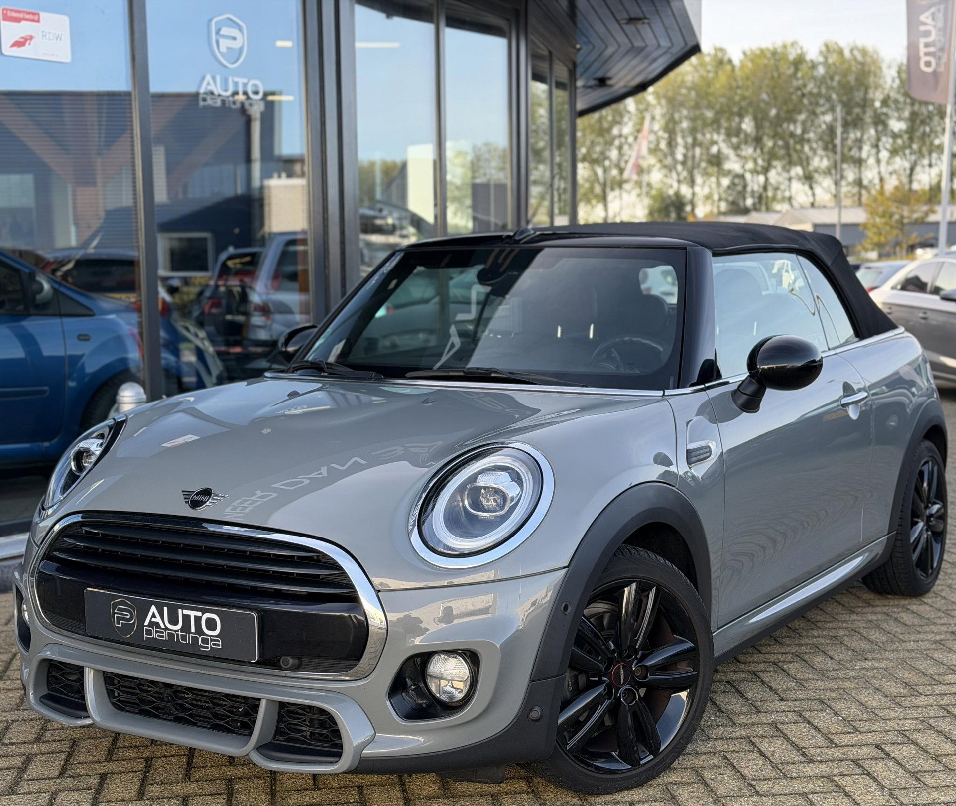 Foto van MINI Cooper Cabrio