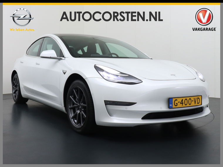 Tesla Model 3 Gerserveerd