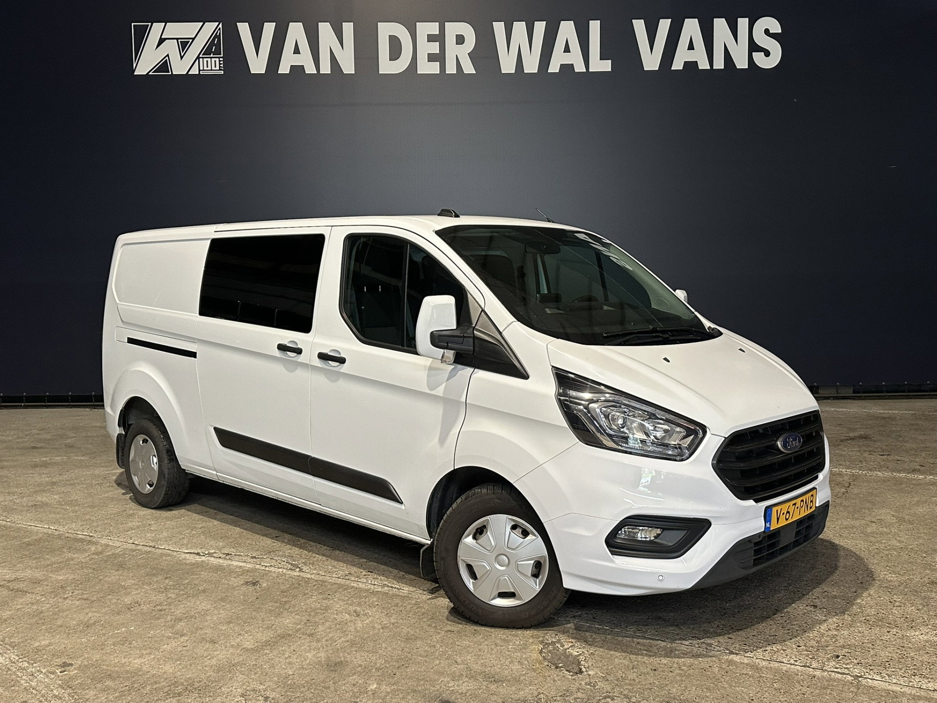 Ford Transit Custom 2.0 TDCI 130pk L2H1 Dubbele Cabine Euro6 Airco | 6-Zits | Camera | Apple Carplay | Cruisecontrol