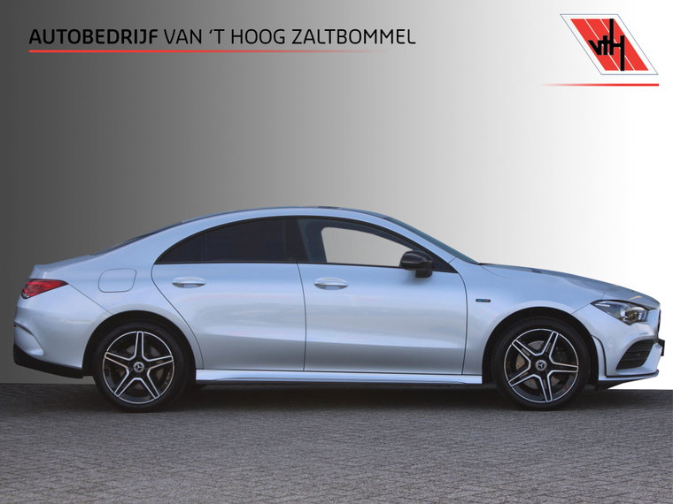 Mercedes-Benz CLA foto 1