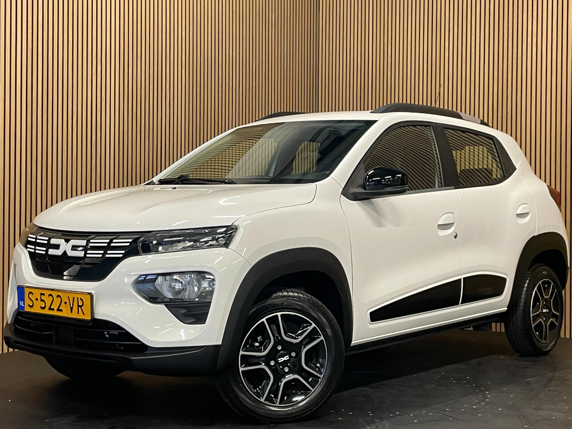 Foto van Dacia Spring