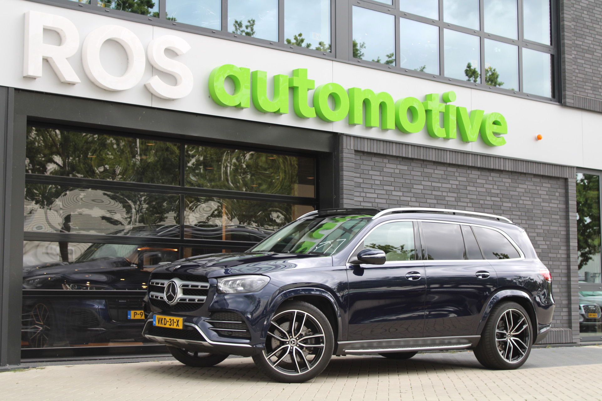 Foto van Mercedes-Benz GLS 400 d 4MATIC