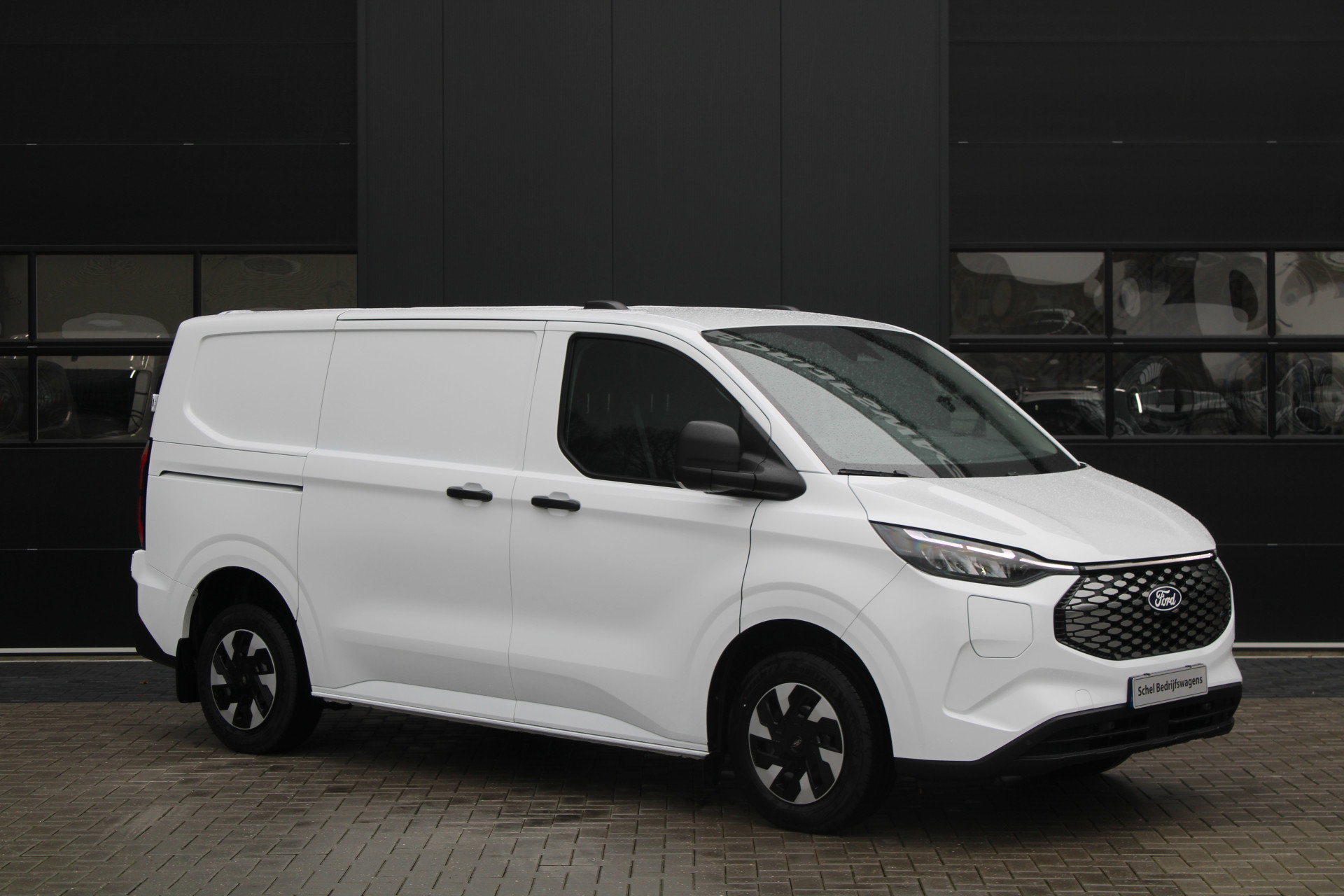 Foto van Ford E-Transit Custom