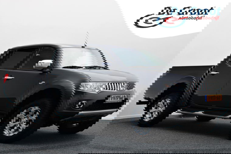 Foto van Mitsubishi L200