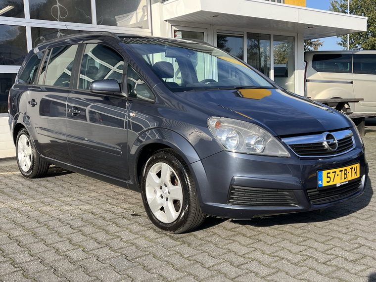 Opel Zafira foto 1