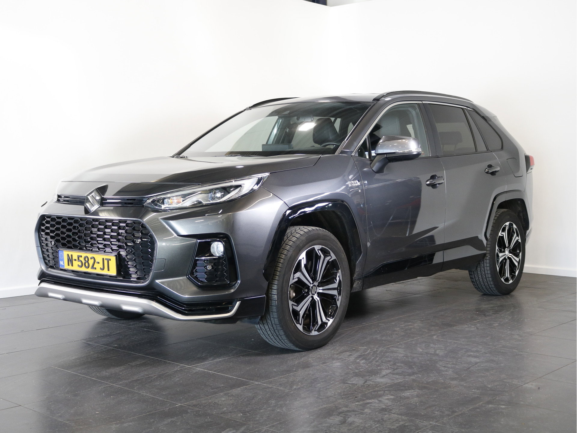 Foto van Suzuki Across