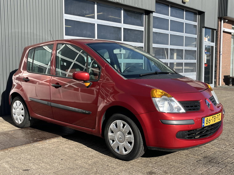 Renault Modus foto 1