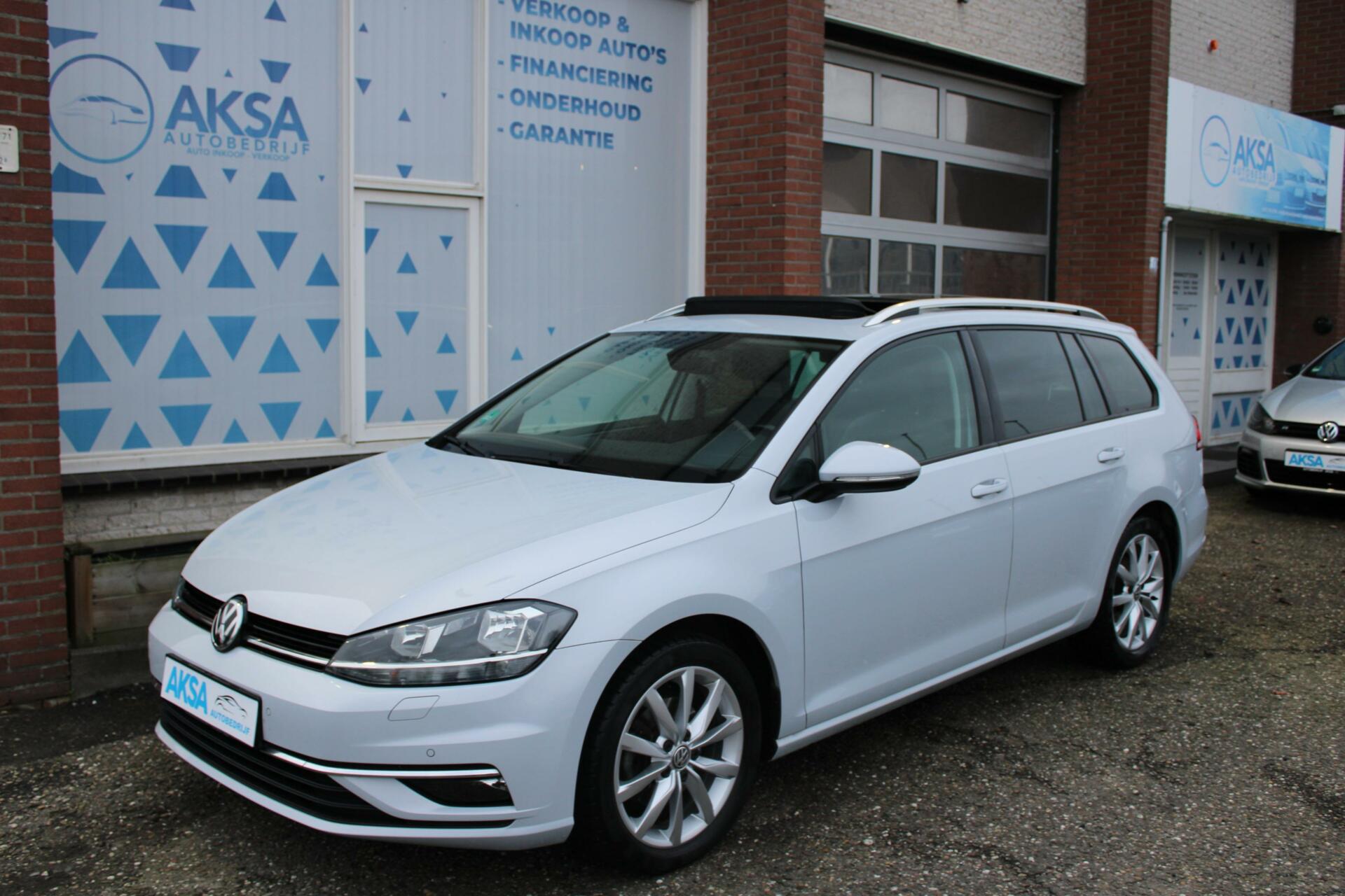 Foto van Volkswagen GOLF Variant