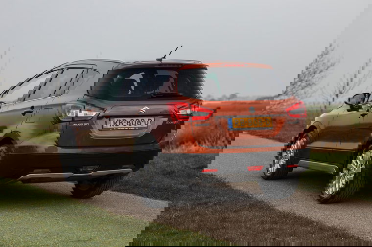 Suzuki S-Cross