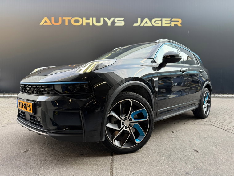 Lynk & Co 01 foto 1