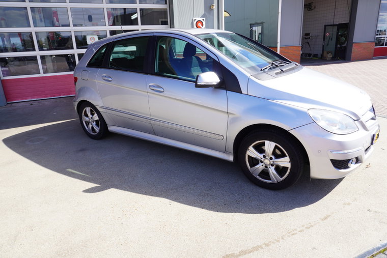 Mercedes-Benz B-Klasse foto 1