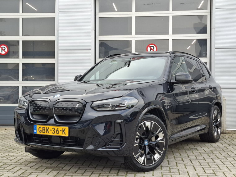 Foto van BMW iX3