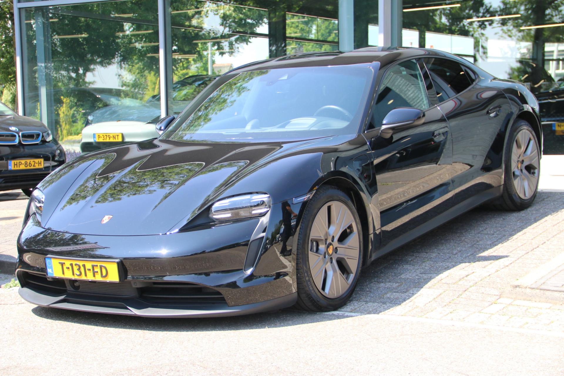 Foto van Porsche Taycan