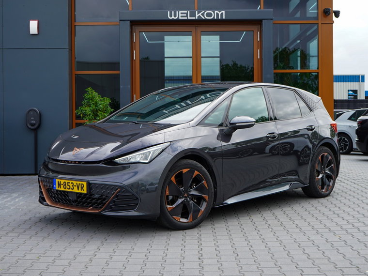 Foto van CUPRA Born