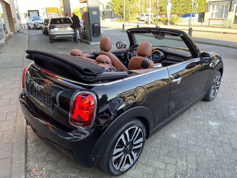 MINI Cabrio