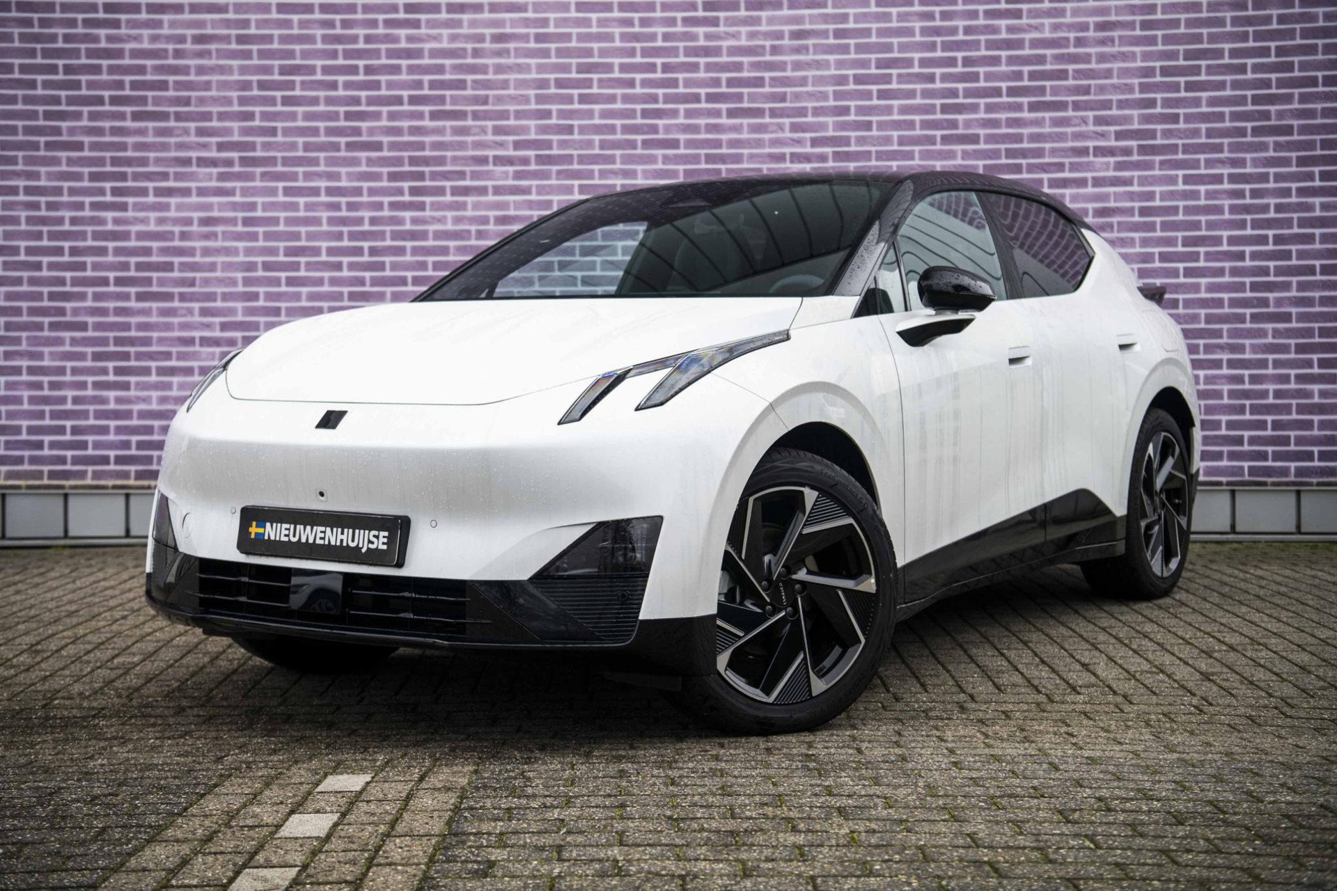 Foto van Lynk & Co 02