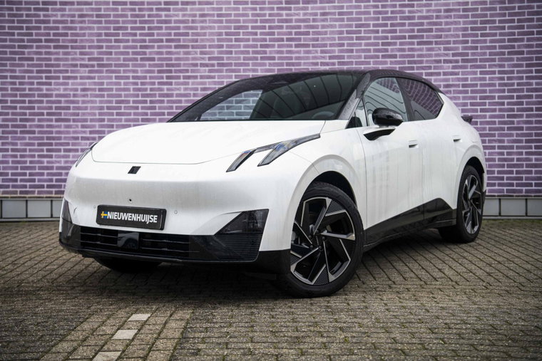Foto van Lynk & Co 02