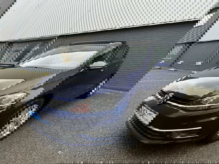 Foto van Volkswagen Golf