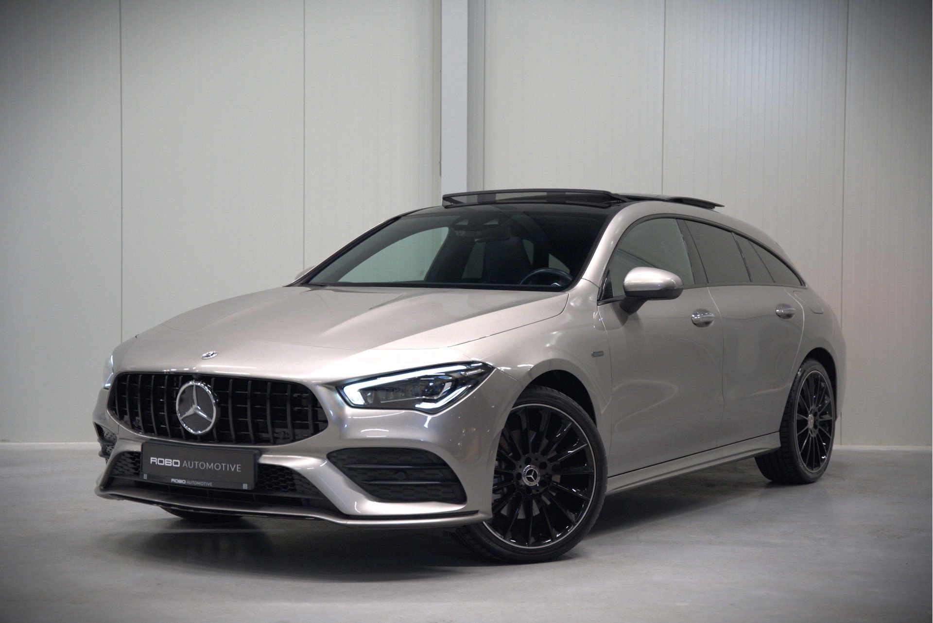 Foto van Mercedes-Benz CLA