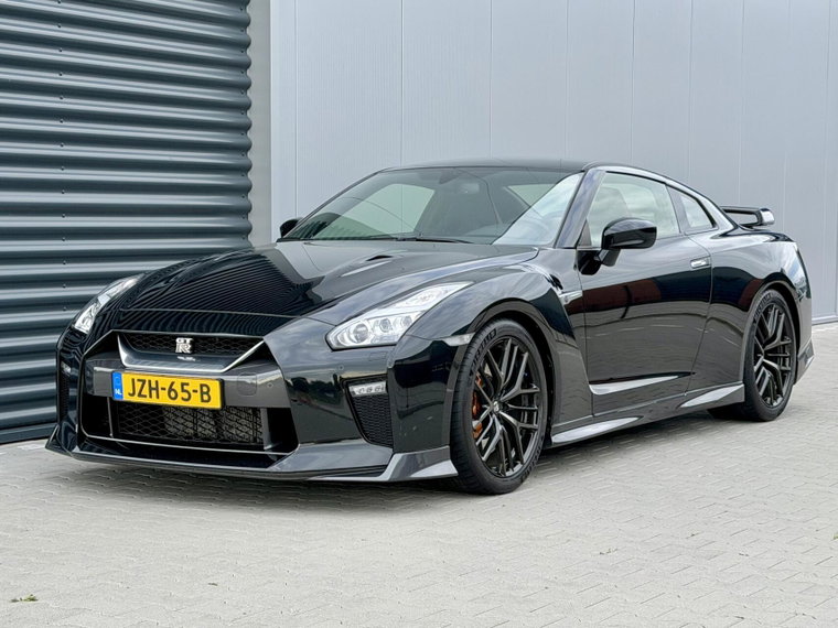 Foto van Nissan GT-R