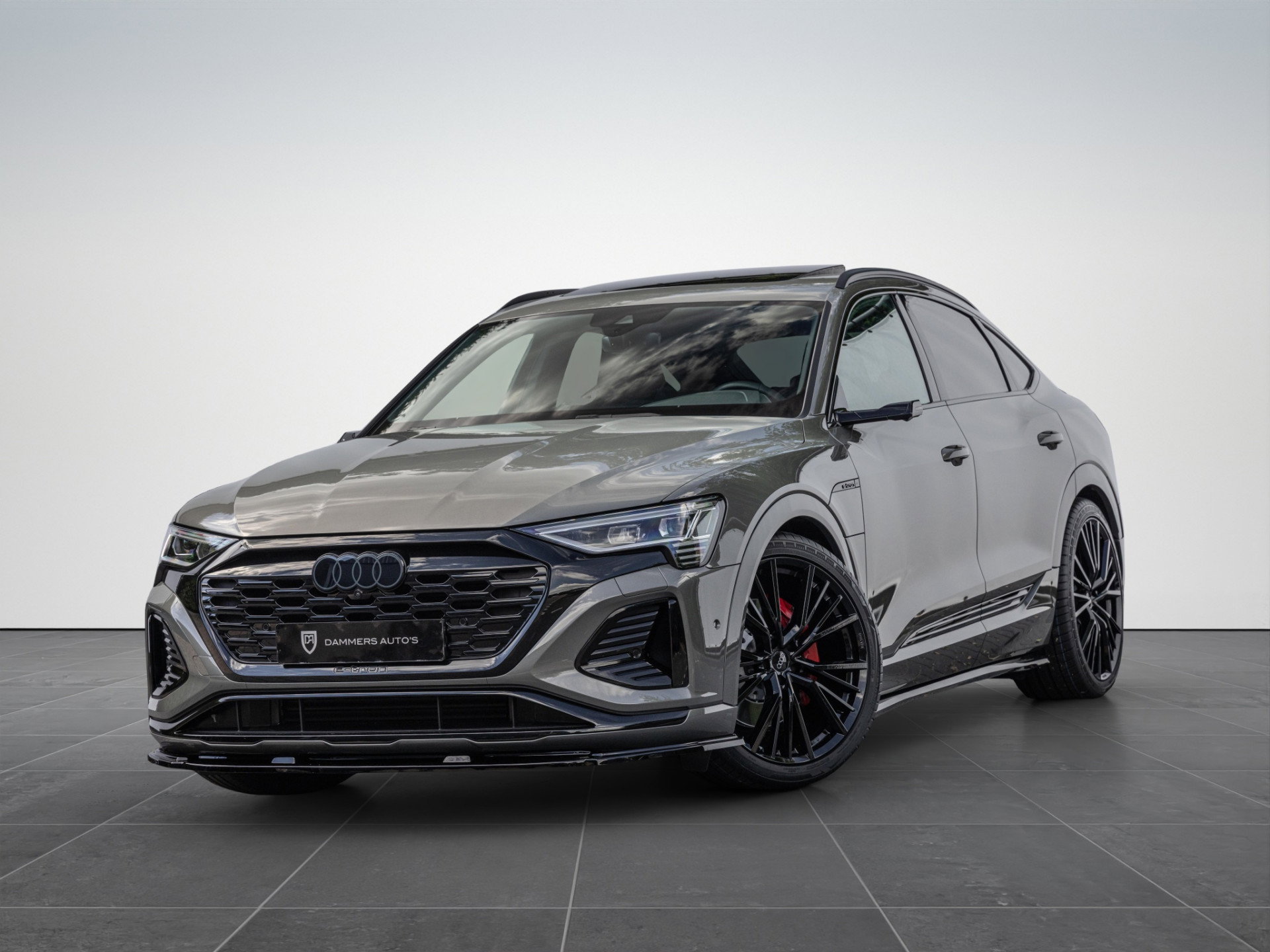 Foto van Audi Q8 Sportback e-tron
