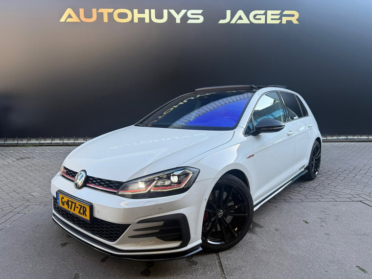 Volkswagen Golf foto 1