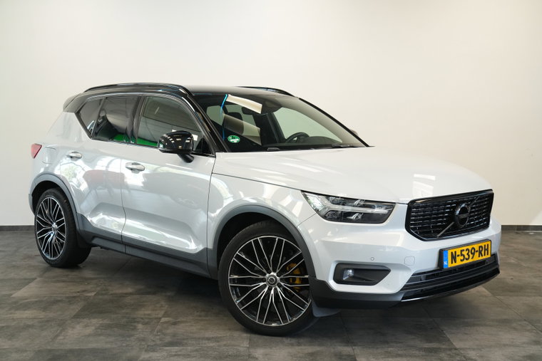Volvo XC40 foto 1