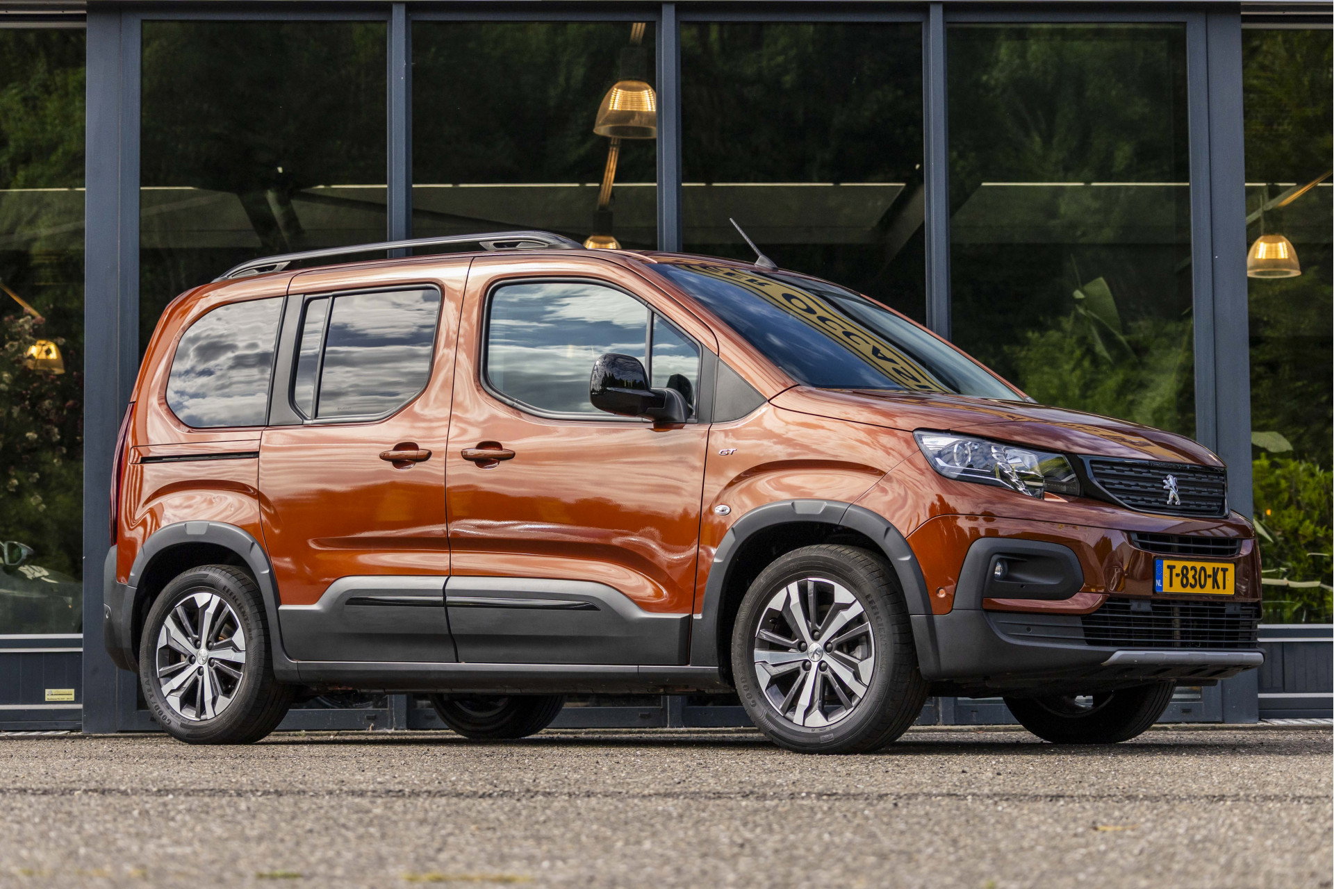 Foto van Peugeot e-Rifter