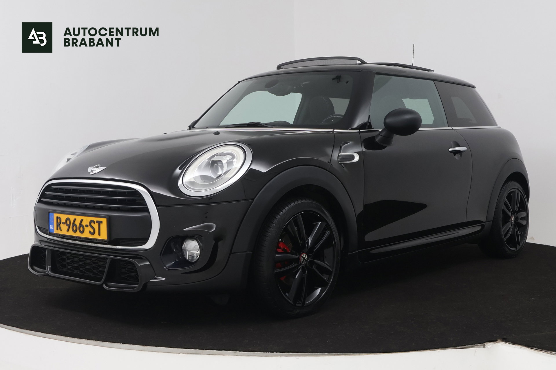 Foto van MINI One