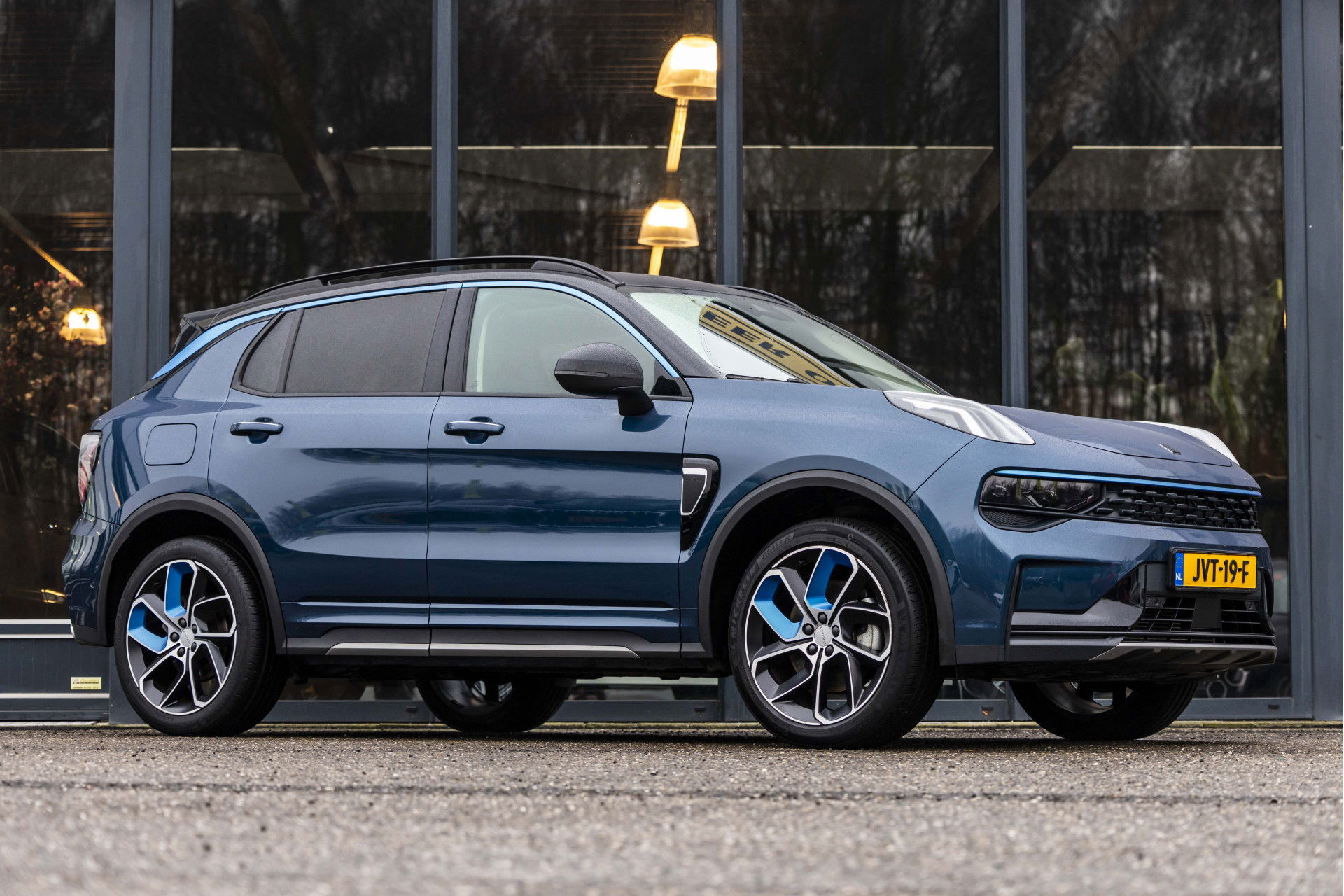 Foto van Lynk & Co 01