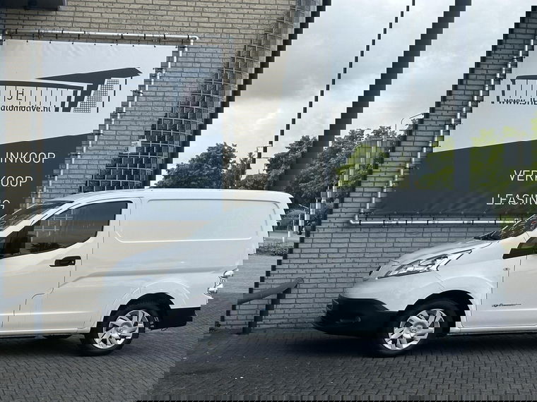 Nissan E-NV200
