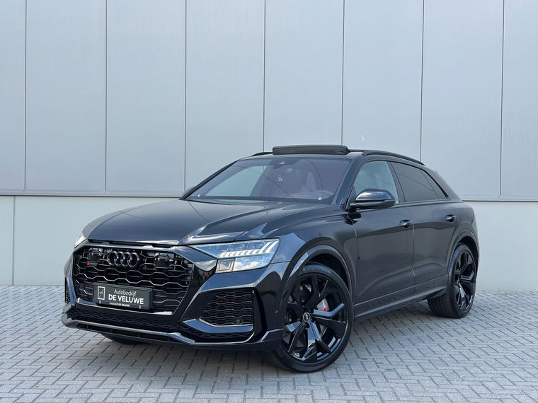 Foto van Audi RSQ8