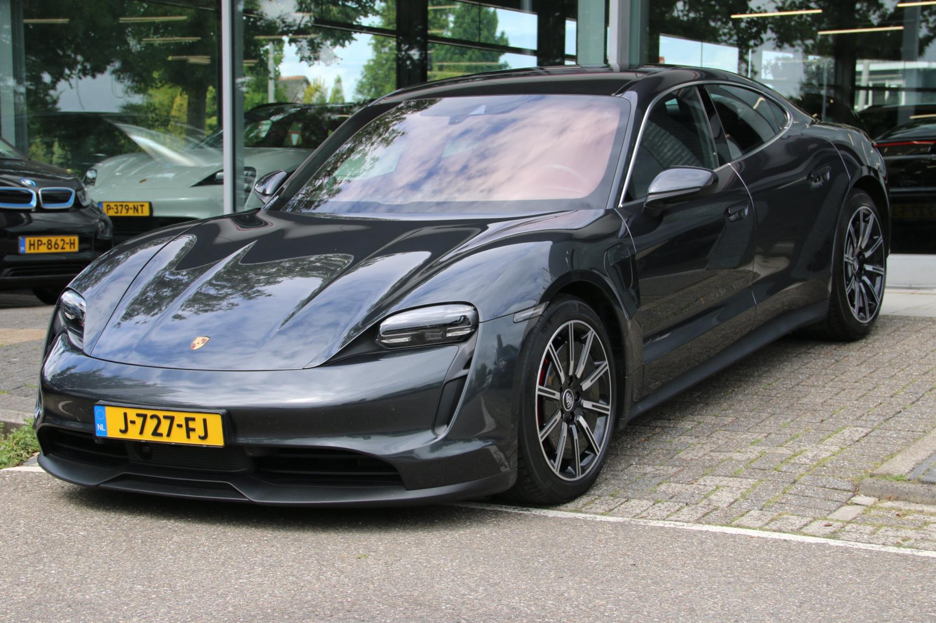 Foto van Porsche Taycan