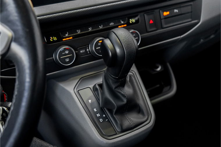 Volkswagen Transporter Caravelle