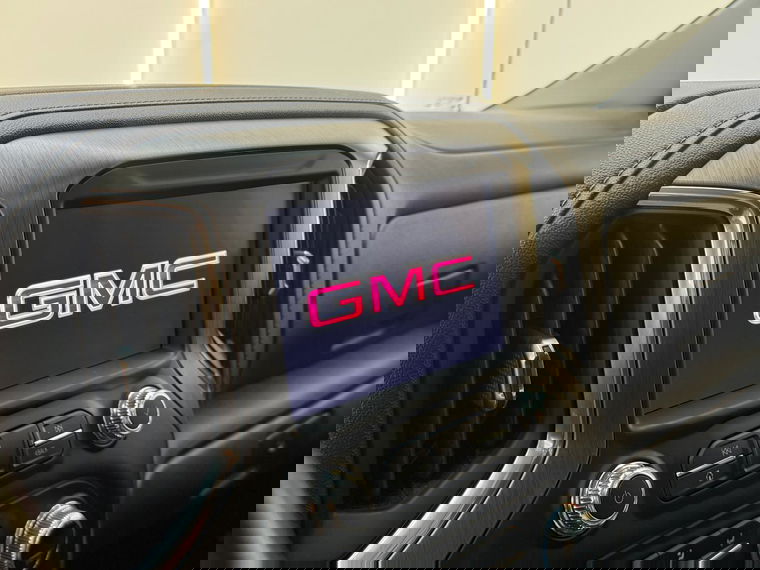 GMC Sierra
